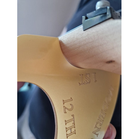 Gabarit forme manche guitare
