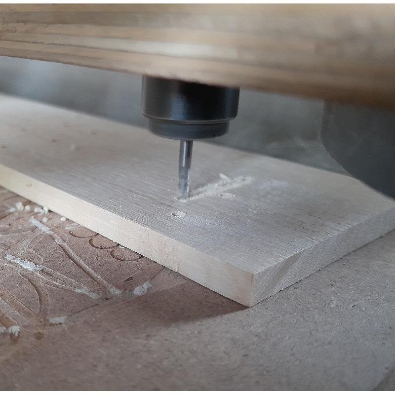 Lutherie guitare – outils et accessoires sur mesure chez LVSublim